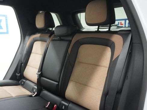 New 2026 Chevrolet Equinox ACTIV w/ Convenience Package III FWD image 43
