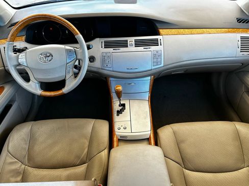 Used 2006 Toyota Avalon Limited FWD image 23