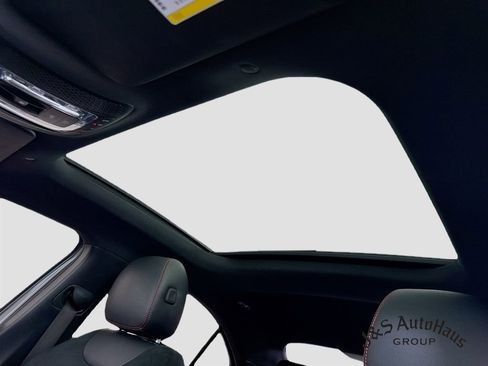 Used 2022 Mercedes-Benz A 220 4MATIC w/ AMG Line image 16