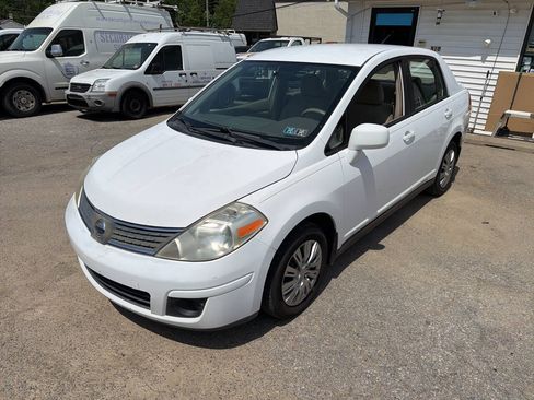 Used 2009 Nissan Versa 1.8 S w/ ABS Pkg FWD image 2