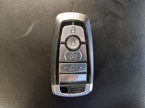 Used 2022 Ford Explorer XLT w/ Equipment Group 202A image 32