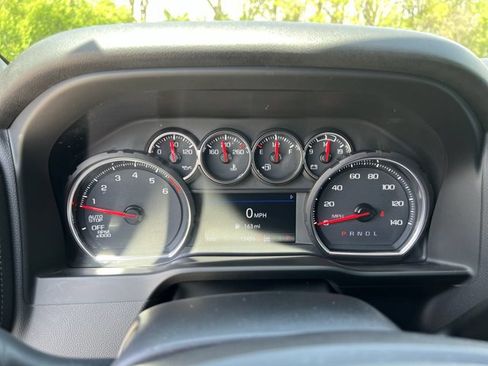 Used 2021 Chevrolet Silverado 1500 LT Trail Boss w/ Convenience Package II AWD/4WD image 12