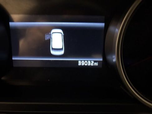 Used 2024 Kia Carnival LX FWD image 14