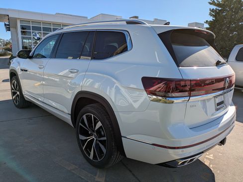 New 2026 Volkswagen Atlas SEL Premium R-Line AWD/4WD image 6