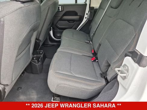 Used 2026 Jeep Wrangler Unlimited Sahara AWD/4WD image 18