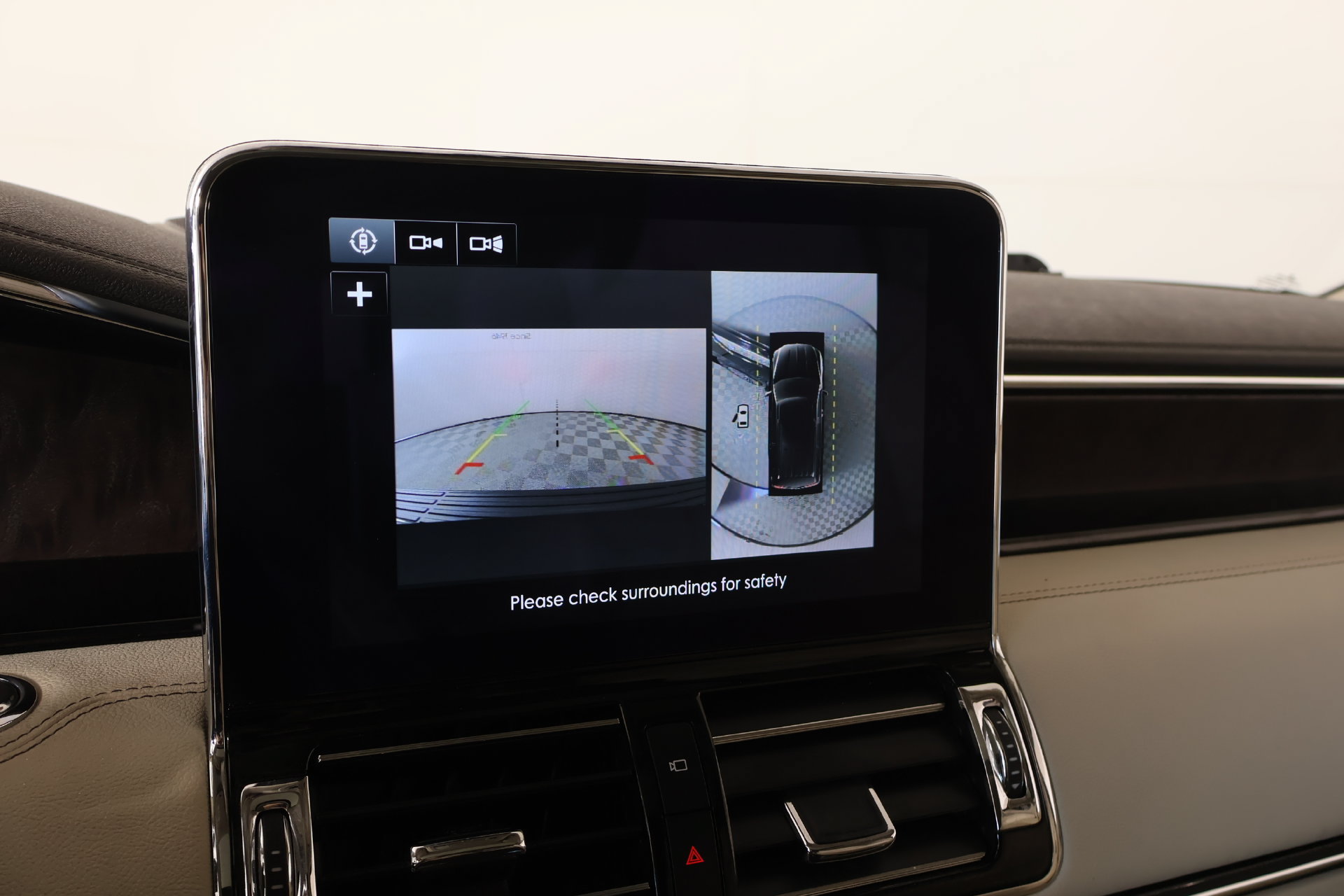 Used 2019 Lincoln Navigator Reserve w/ Cargo Package AWD/4WD image 6