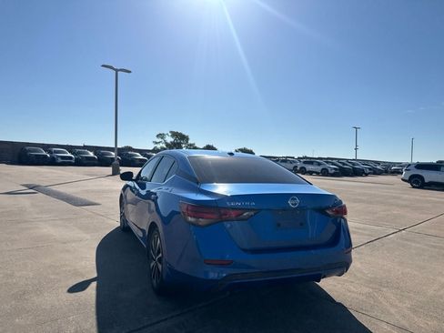 Used 2023 Nissan Sentra SV w/ SV Premium Package FWD image 16