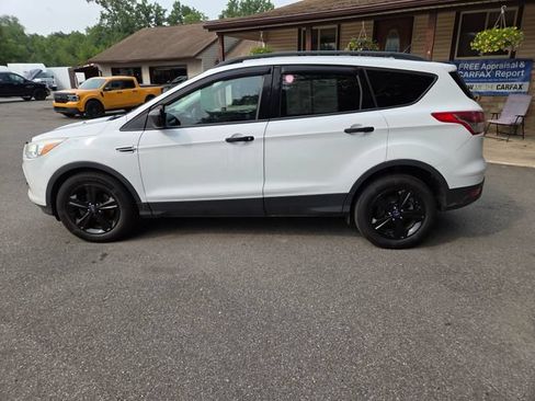Used 2014 Ford Escape S w/ Equipment Group 101B FWD image 3