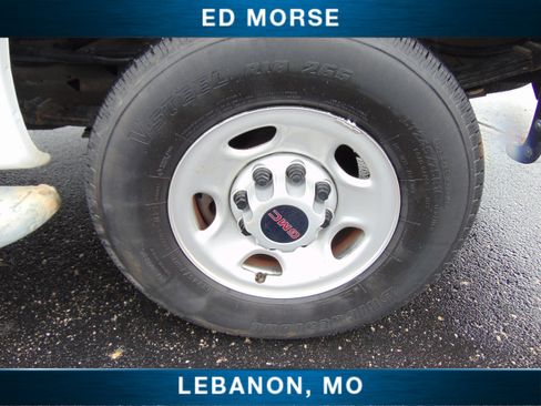 Used 2023 GMC Savana 2500 w/ Driver Convenience Package image 25