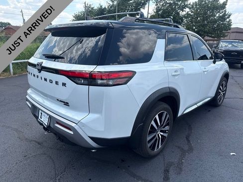 Certified 2025 Nissan Pathfinder Platinum AWD/4WD image 5