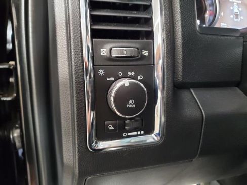 Used 2017 RAM 1500 Laramie AWD/4WD image 17