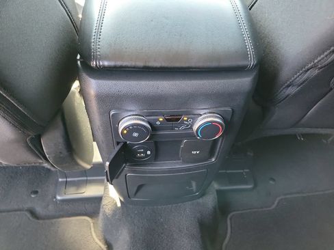 Used 2022 Ford Explorer XLT RWD image 21
