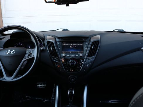Used 2016 Hyundai Veloster Turbo image 39
