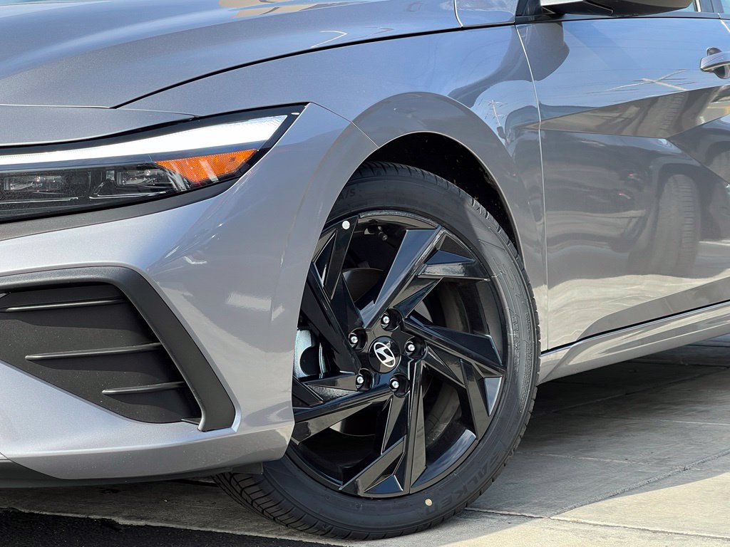 Certified 2026 Hyundai Elantra Sport FWD image 2
