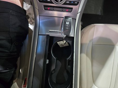 Used 2017 Lincoln MKZ Premiere FWD image 39