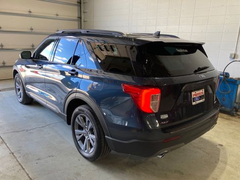 Used 2022 Ford Explorer XLT w/ Equipment Group 202A image 17
