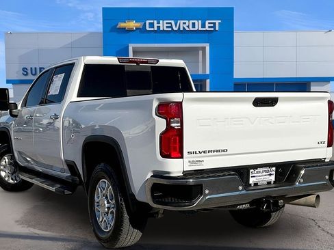 Used 2024 Chevrolet Silverado 2500 LTZ w/ LTZ Convenience Package image 12