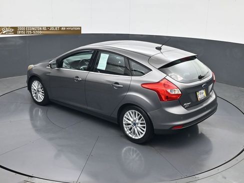 Used 2014 Ford Focus Titanium FWD image 19