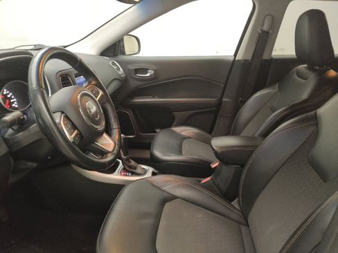 Used 2018 Jeep Compass Latitude w/ Popular Equipment Group image 17