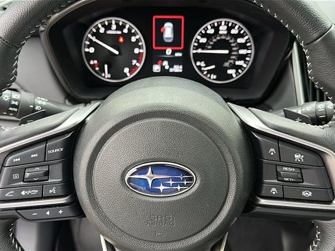 Certified 2025 Subaru Outback Premium image 11