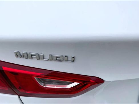 Used 2024 Chevrolet Malibu LT FWD image 30