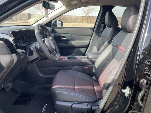 New 2025 Nissan Kicks SR w/ Illumination Package image 11