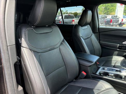 Used 2023 Ford Explorer ST w/ Equipment Group 401A AWD/4WD image 5