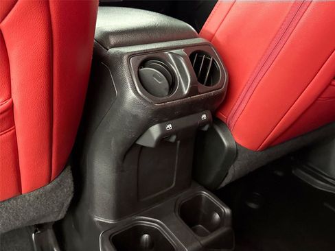 Used 2020 Jeep Wrangler Unlimited Sport AWD/4WD image 32