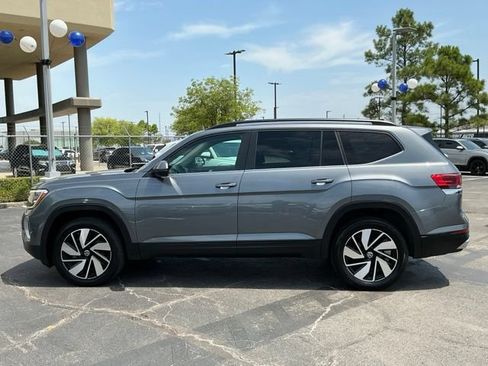 Used 2025 Volkswagen Atlas SE AWD/4WD image 6