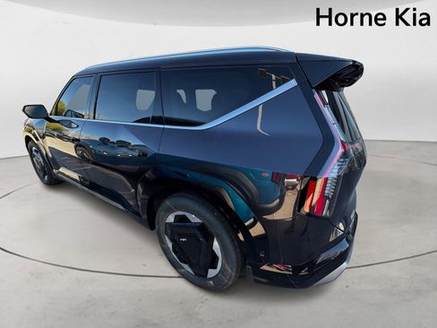 New 2026 Kia EV9 Land image 6