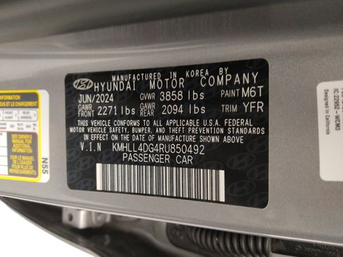 Used 2024 Hyundai Elantra SE FWD image 33