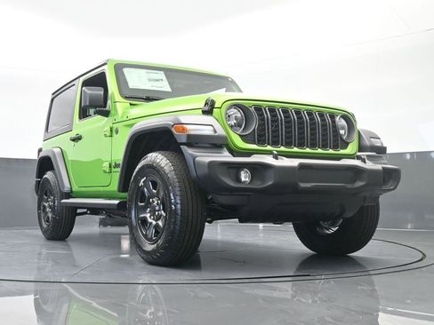 Used 2025 Jeep Wrangler Sport image 53