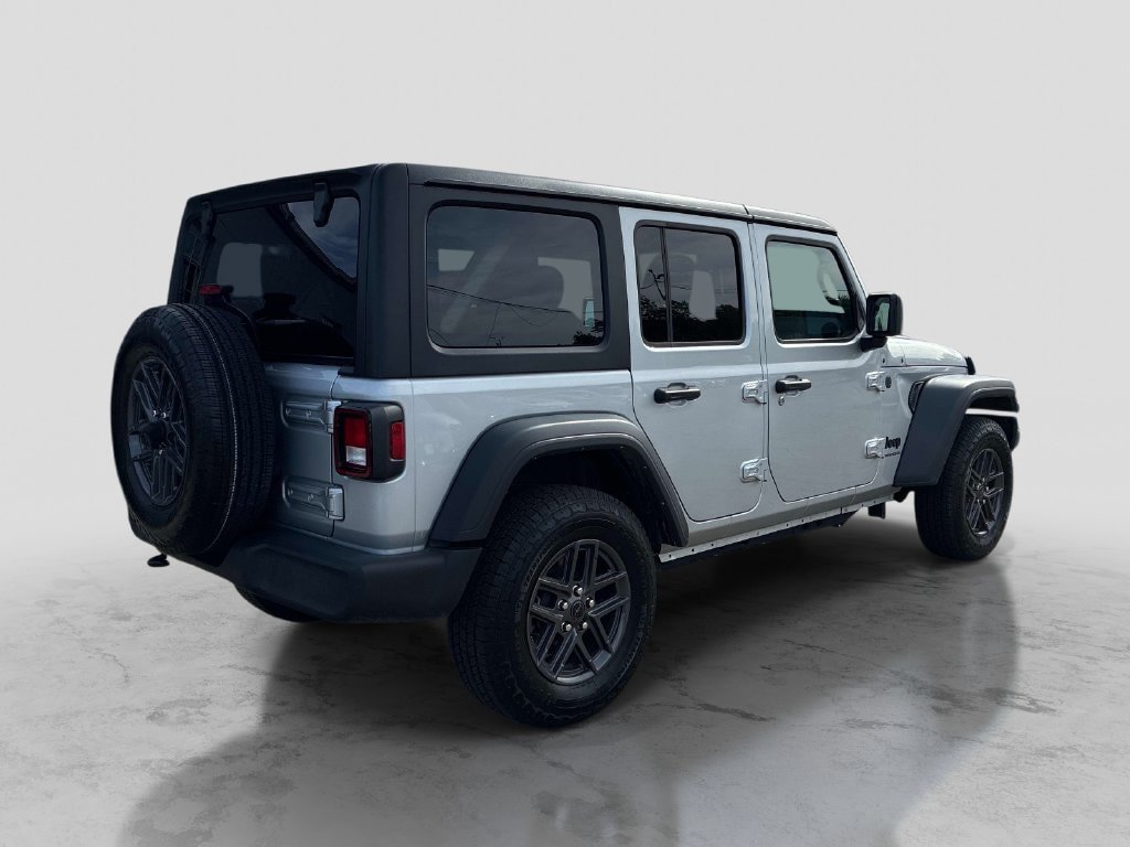 Used 2024 Jeep Wrangler Unlimited Sport AWD/4WD image 7