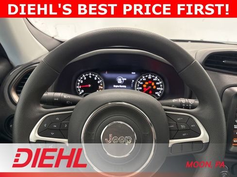 Used 2023 Jeep Renegade Latitude w/ Sun/Sound Group AWD/4WD image 22