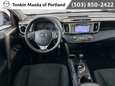 Used 2015 Toyota RAV4 XLE image 22