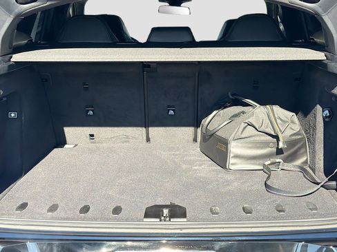 New 2026 BMW XM Label Red image 12