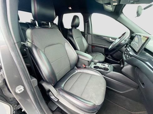 Used 2023 Ford Escape ST-Line w/ Tech Pack #1 FWD image 28
