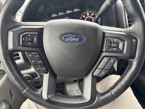 Used 2016 Ford F150 XLT w/ Equipment Group 302A Luxury image 20