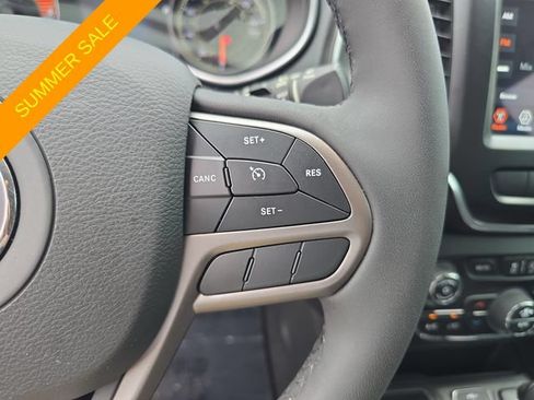 Certified 2022 Jeep Cherokee Latitude Lux FWD image 22