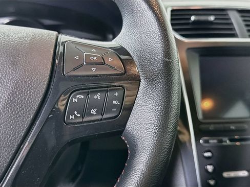 Used 2018 Ford Explorer Sport w/ Equipment Group 401A AWD/4WD image 20