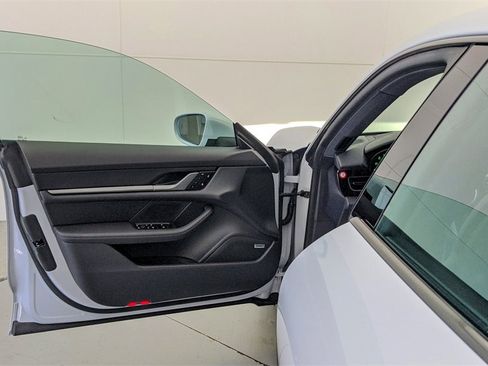 Certified 2025 Porsche Taycan 4S image 38