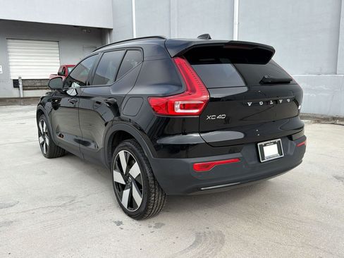 Used 2023 Volvo XC40 Recharge Ultimate AWD/4WD image 3