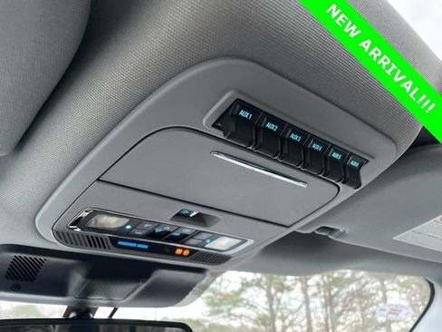 Used 2023 Ford F250 Lariat w/ Lariat Ultimate Package image 13