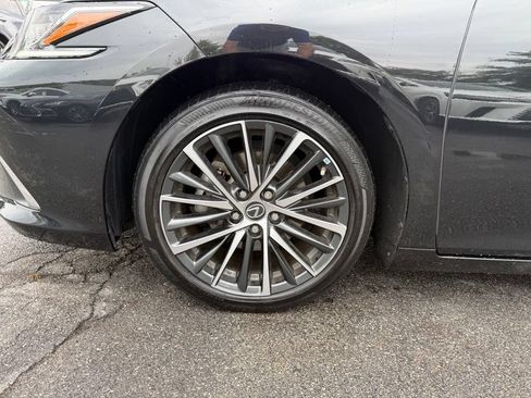 Certified 2023 Lexus ES 300h w/ Premium Package FWD image 25