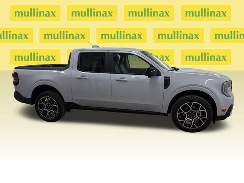 New 2026 Ford Maverick Lariat AWD/4WD image 2