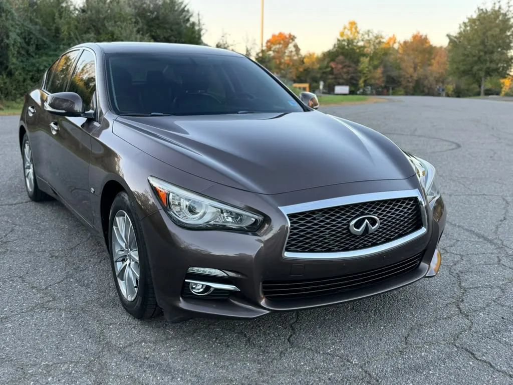 Used 2015 INFINITI Q50 Premium w/ Navigation Package AWD/4WD image 7