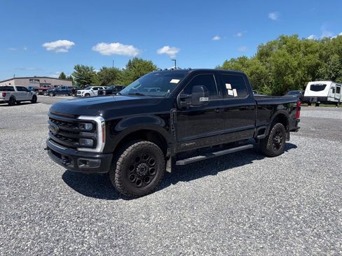 Used 2024 Ford F250 Lariat w/ Black Appearance Package AWD/4WD image 2