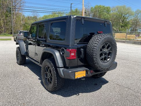 Used 2024 Jeep Wrangler Unlimited Sport AWD/4WD image 5