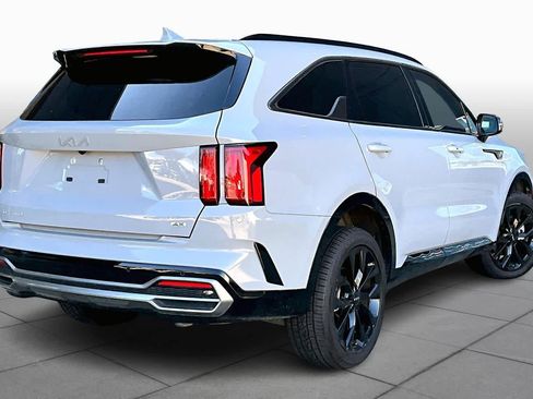 Used 2023 Kia Sorento SX image 11