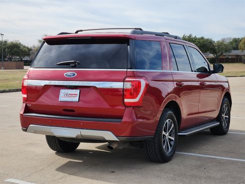 Used 2020 Ford Expedition XLT w/ Equipment Group 202A image 6